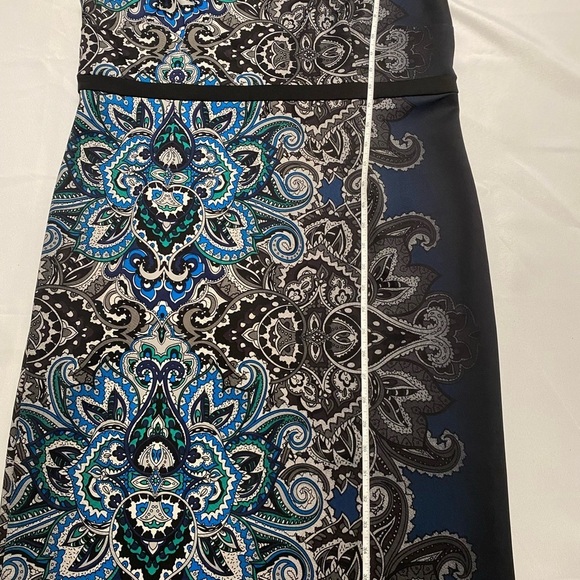 Chicos Dress Size 1.5 Omber Paisley Carbon Blue Sleeveless Sheath,Soft& stretchy - Picture 8 of 10